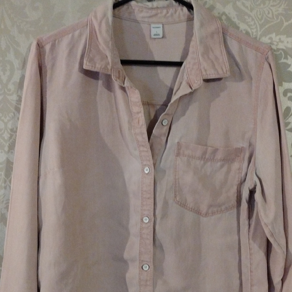 Old Navy Pink and White Button Down Top - Picture 2 of 6